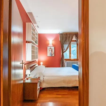 Guesthost - Da Luca Con Posto Auto! Appartement *